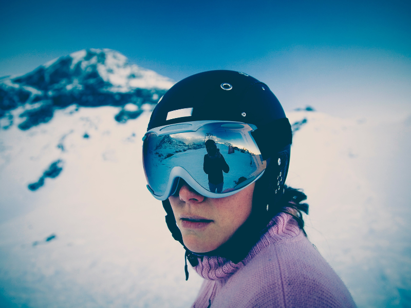 Should a Ski or Snowboard Helmet Fit?