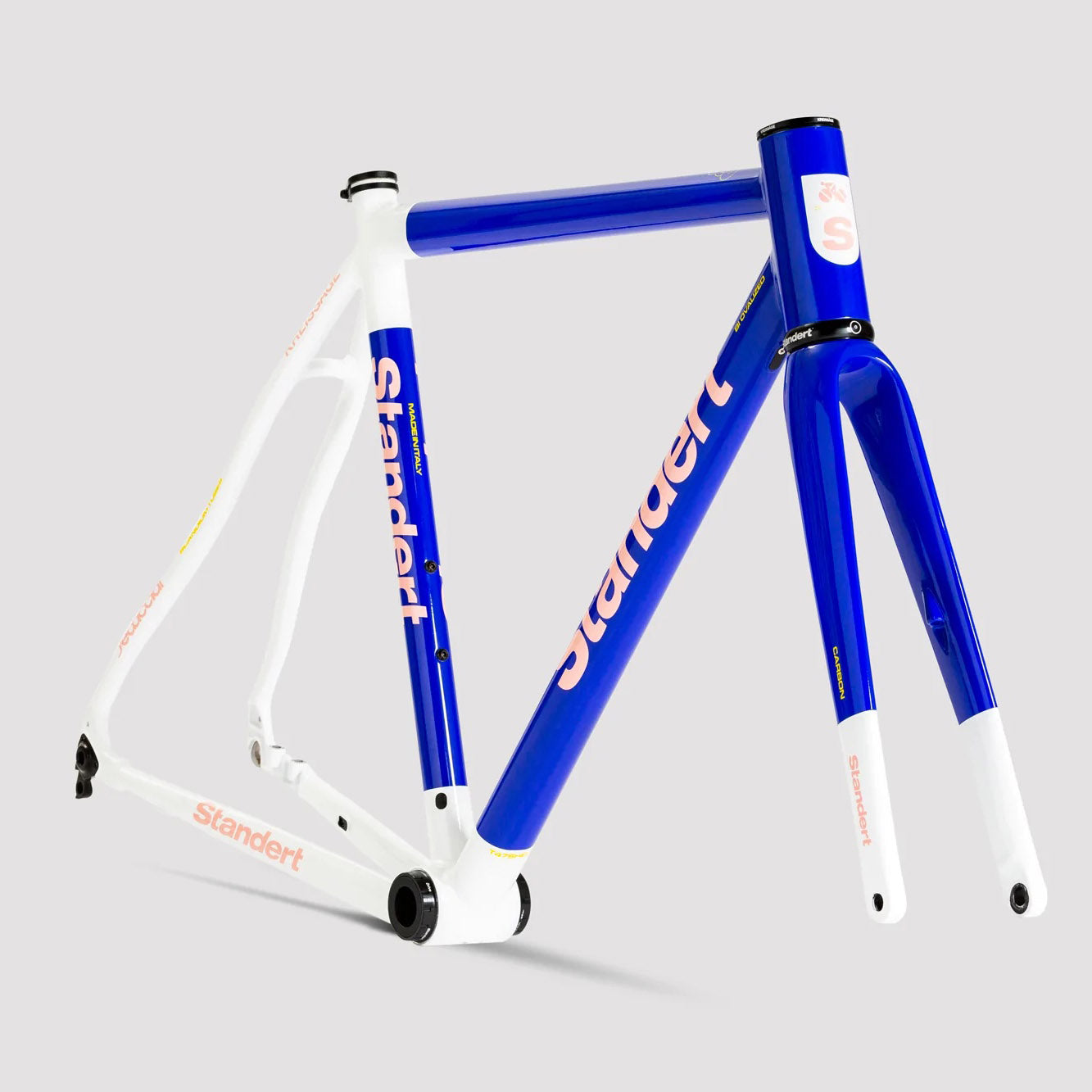 Hero image featuring the Standert Kreissage frameset in blue.