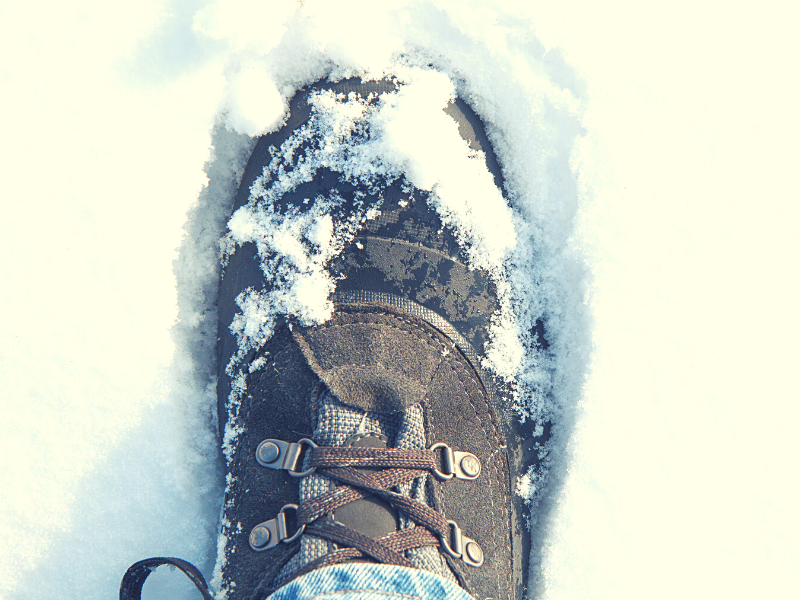 6 Signs Your Hiking Boots Are Good in Snow