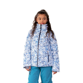Hero image featuring a female model wearing the Obermeyer Leia Jacket in verglas white with blue highlights and light blue ski pants.